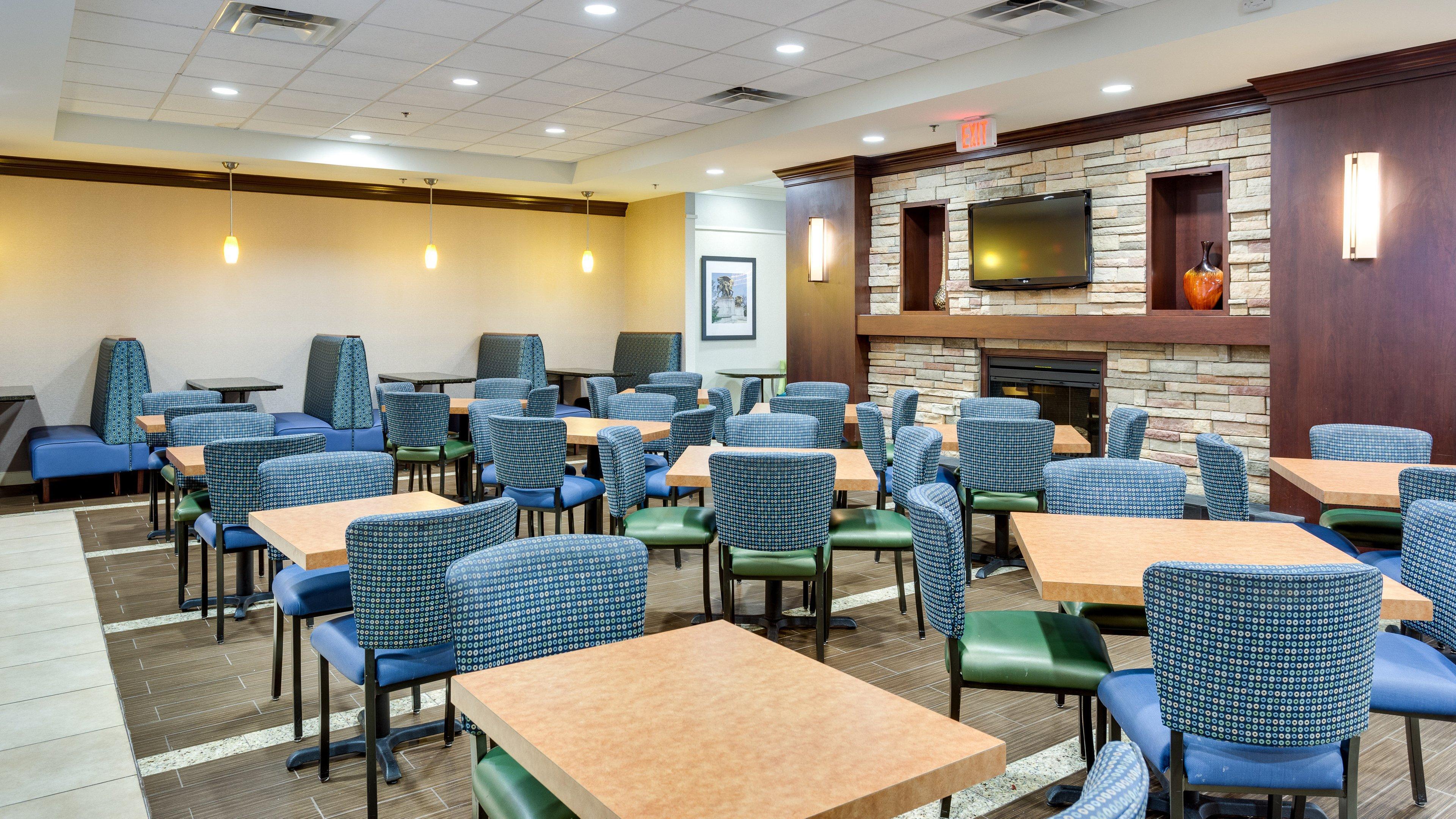 Holiday Inn Express Washington Dc Sw - Springfield By Ihg Экстерьер фото