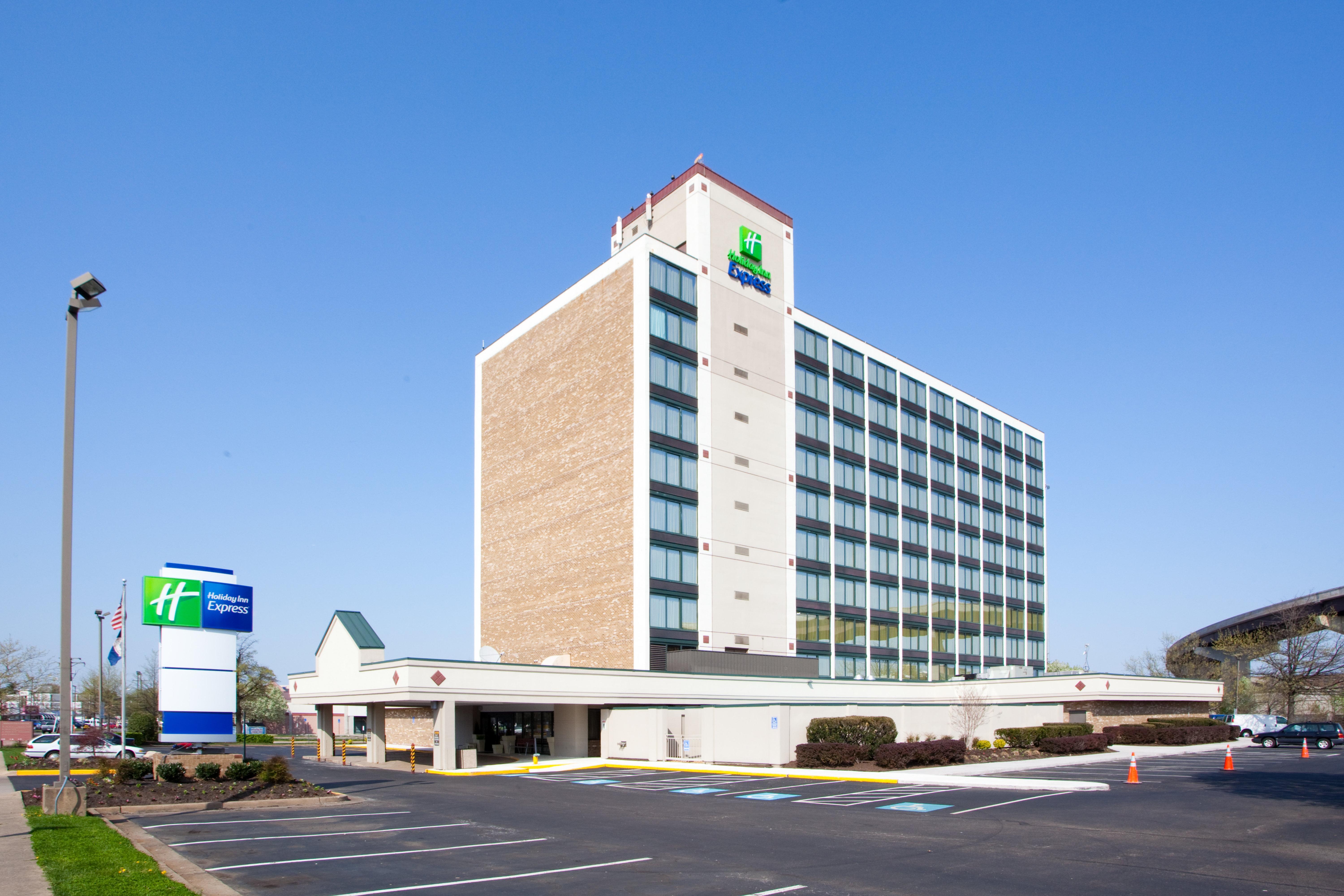 Holiday Inn Express Washington Dc Sw - Springfield By Ihg Экстерьер фото